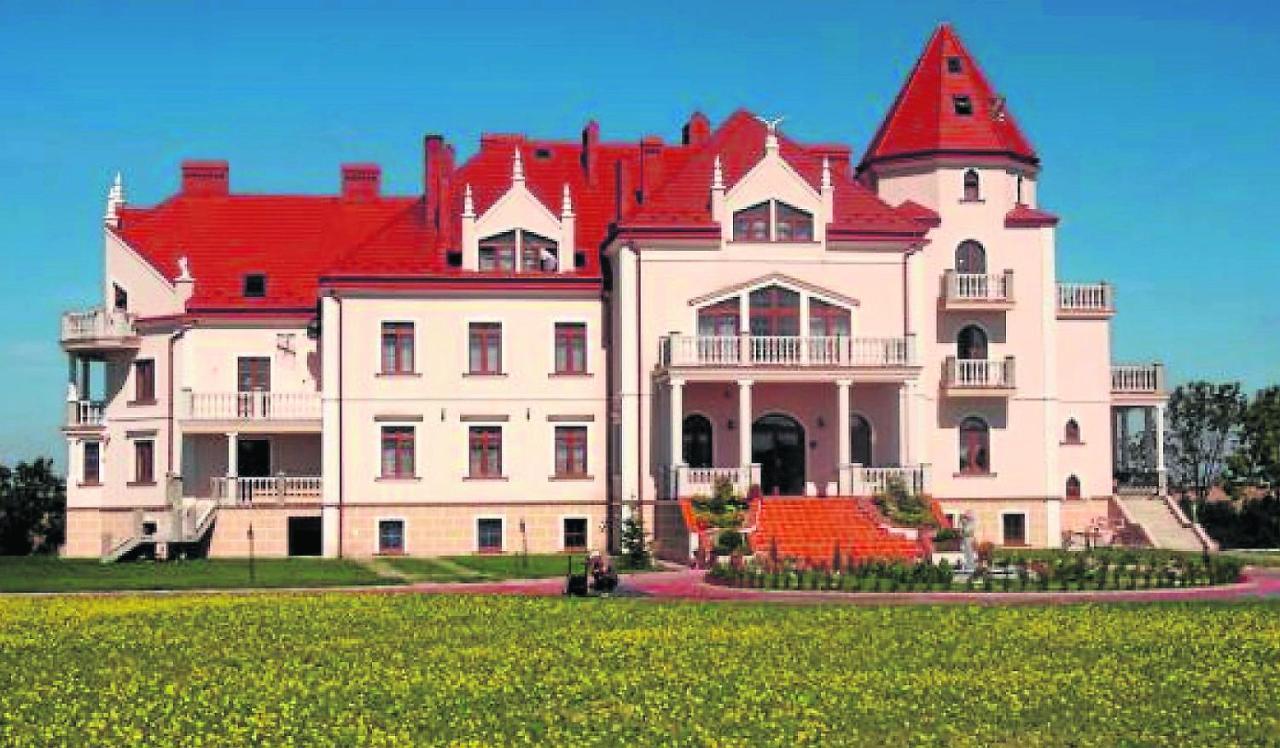 Palac Koronny Noclegi & Wypoczynek Wodzislaw Екстер'єр фото